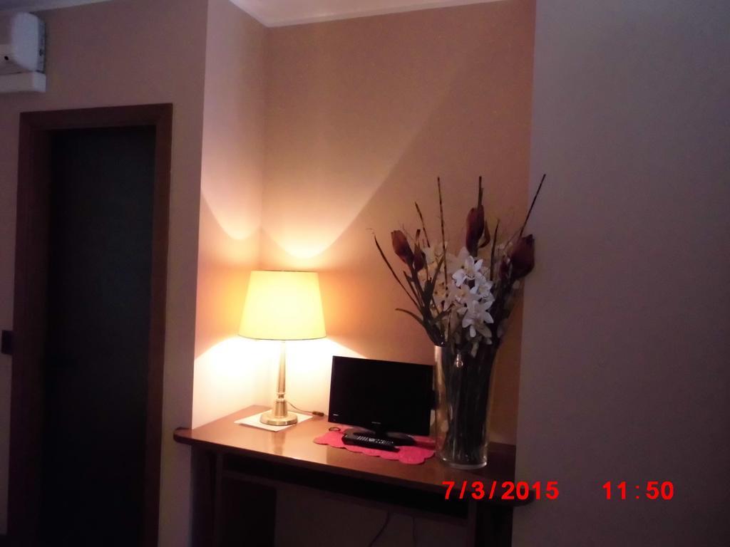 Albergo Ponte Vecchio Cernobbio Phòng bức ảnh