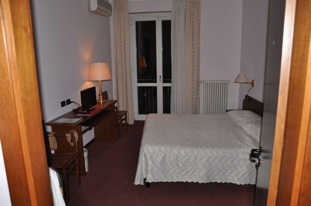 Albergo Ponte Vecchio Cernobbio Ngoại thất bức ảnh